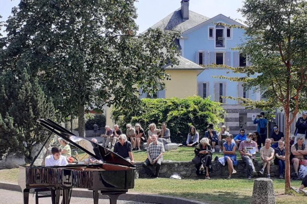 Le Petit St-Jean Lägenhet Bagnères-de-Bigorre Exteriör bild
